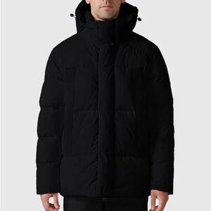 OLAY Black Puffer Coat with High Collar and Sleek Design